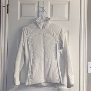 Lululemon white jacket women’s small(not worn)